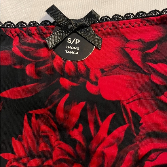Sz S La Vie en rose Thong 85% Nylon NWT - Picture 3 of 5